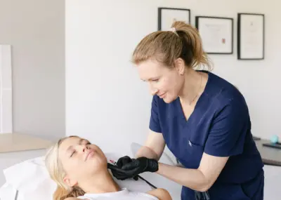 Sunekos under the eyes: What are the benefits?